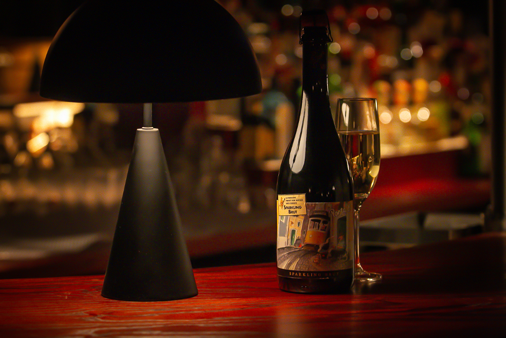 Porta 6 W Sparkling Brut Porta 6 Sparkling Brut